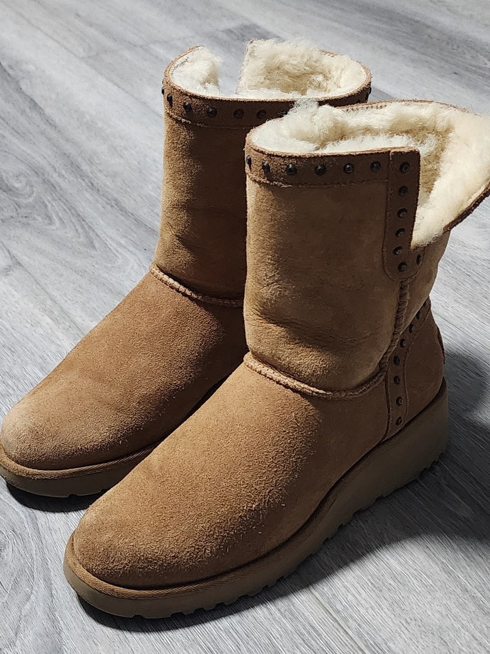 UGG Cyd Chestnut Brown Suede Boots W/ Sheepskin Lining Womens Size 6
